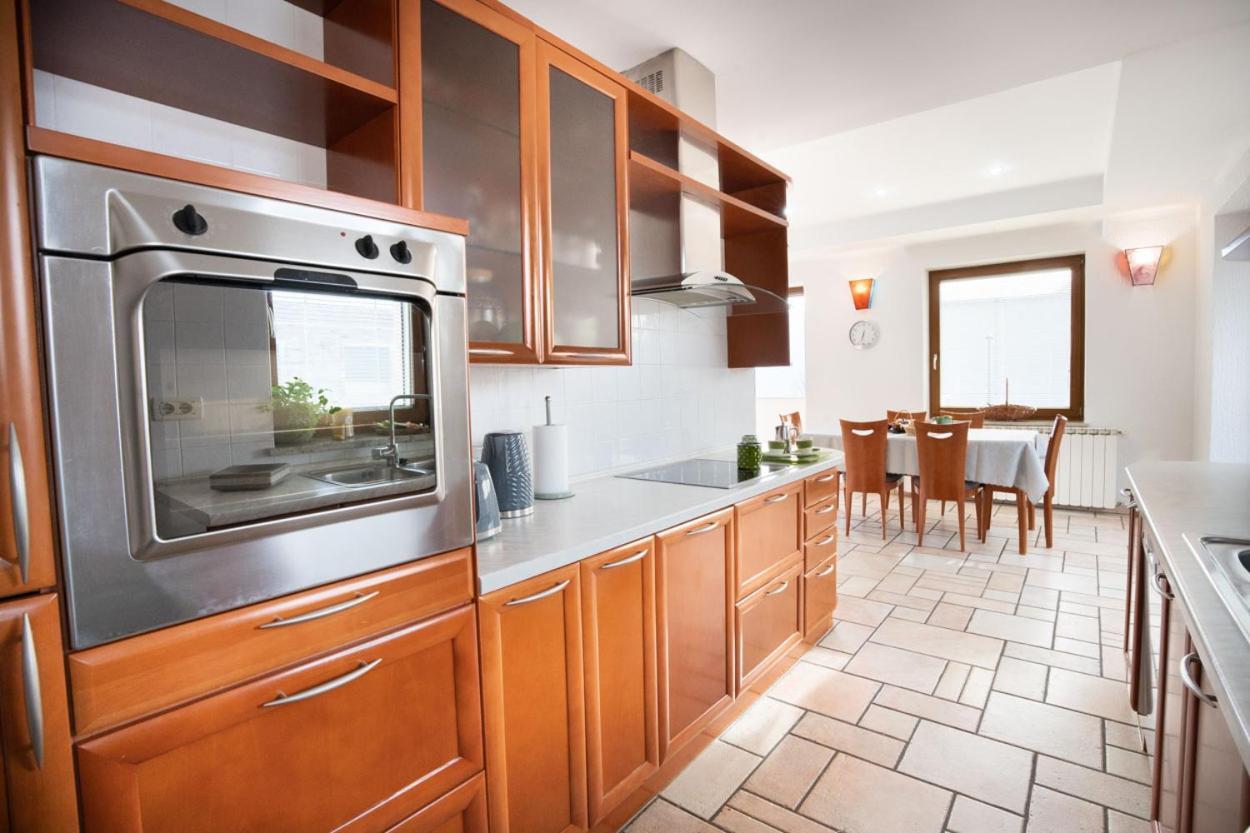 Apartment Ajdi Ajdovščina Eksteriør billede